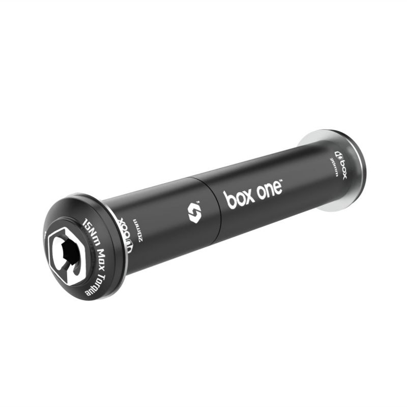 BOX ONE OVERSIZED 20MM ADJUSTABLE AXLE REAR