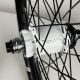 IKON Carbon 406 Black/White - ONYX Solid 20 - Ultra SS ISO 10 White Wheelset